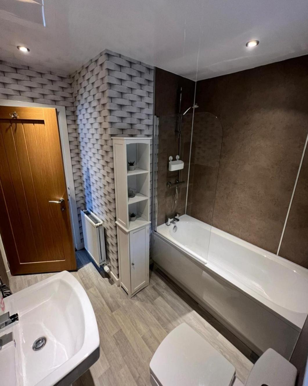 5 Riverside Place Thurso. 2 Bed, 2 Bathrooms. מראה חיצוני תמונה